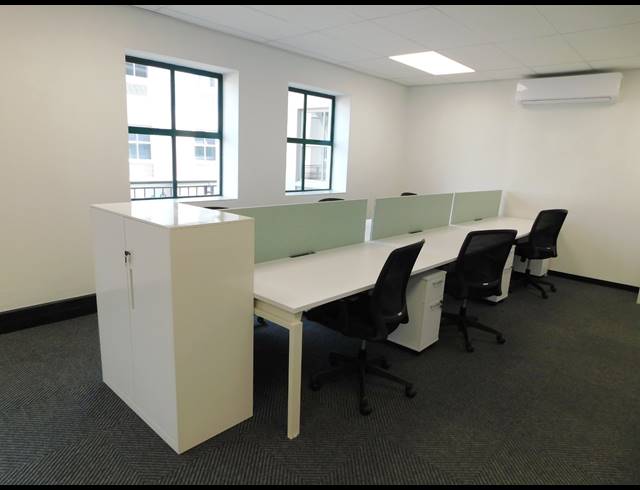 138M² OFFICE TO LET IN HYDE PARK